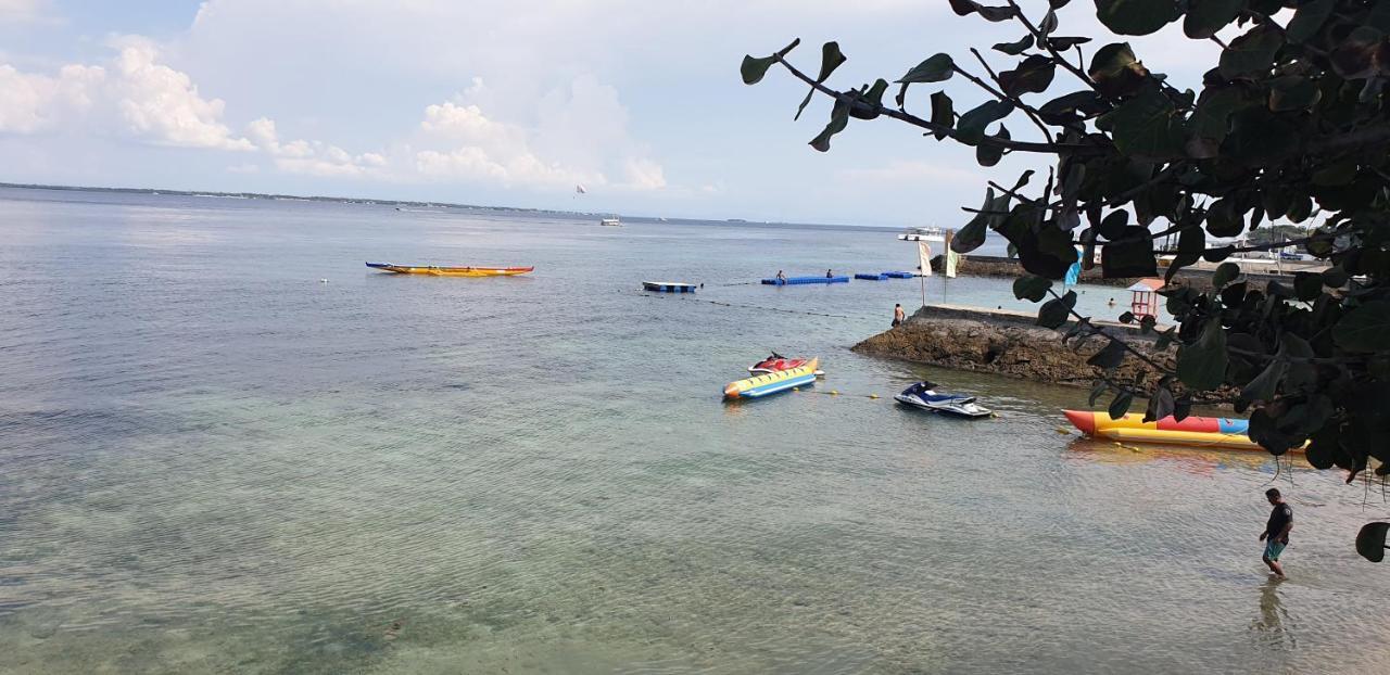 Mactan Newtown Condo With Garden And Ocean View 8Newtown Blvd Lapu-Lapu City Kültér fotó