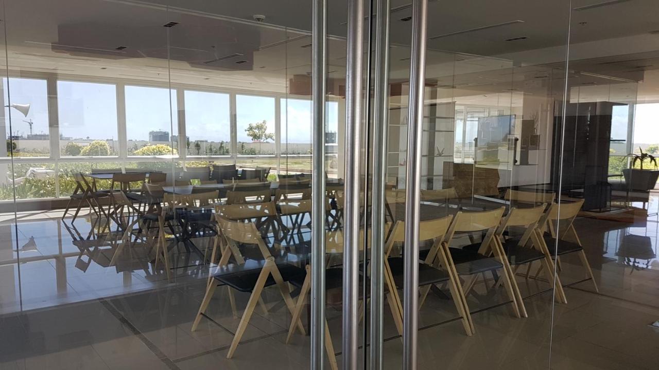Mactan Newtown Condo With Garden And Ocean View 8Newtown Blvd Lapu-Lapu City Kültér fotó